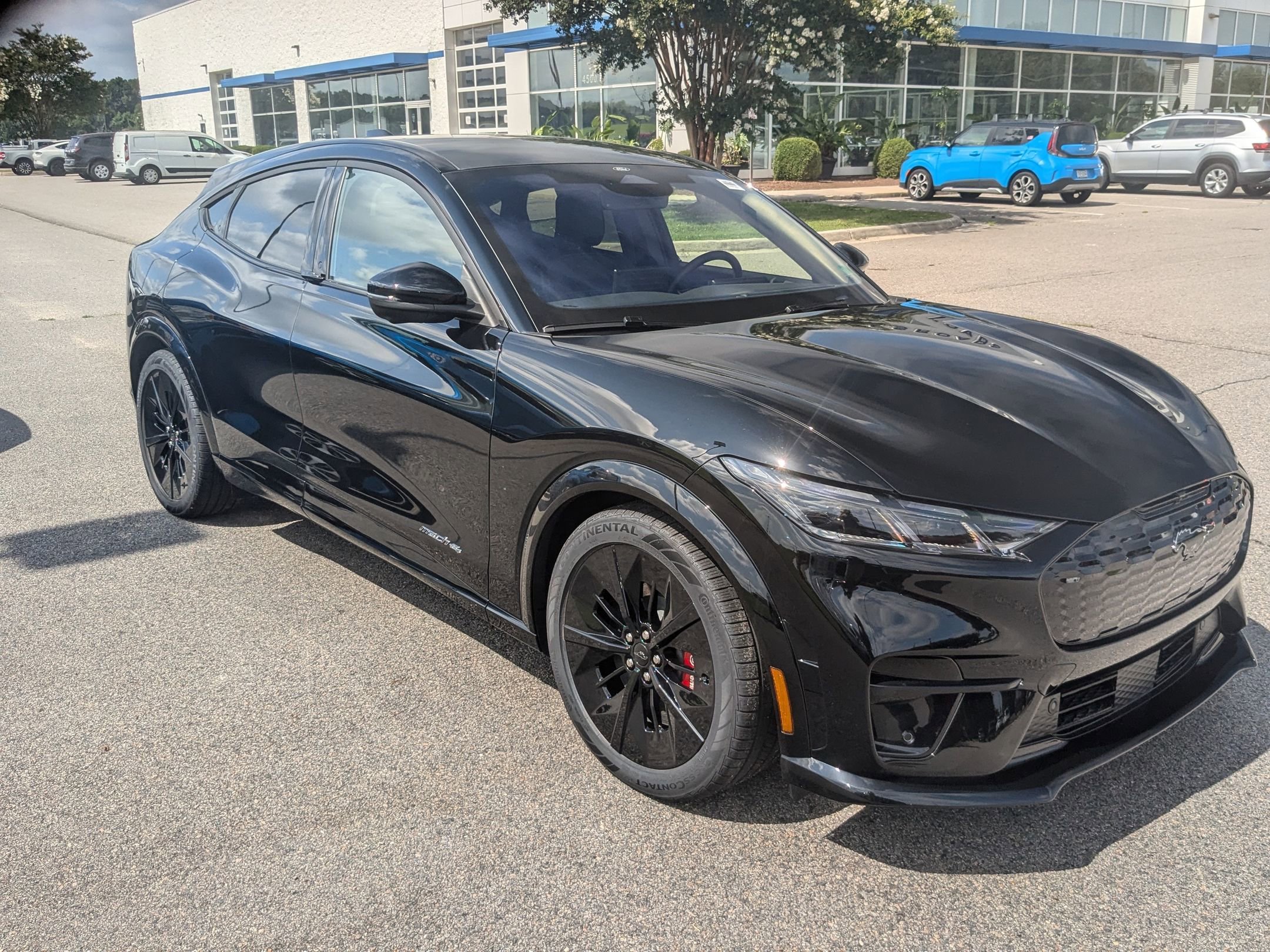 2025 Ford Mustang Mach-e