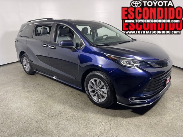 2023 Toyota Sienna XLE