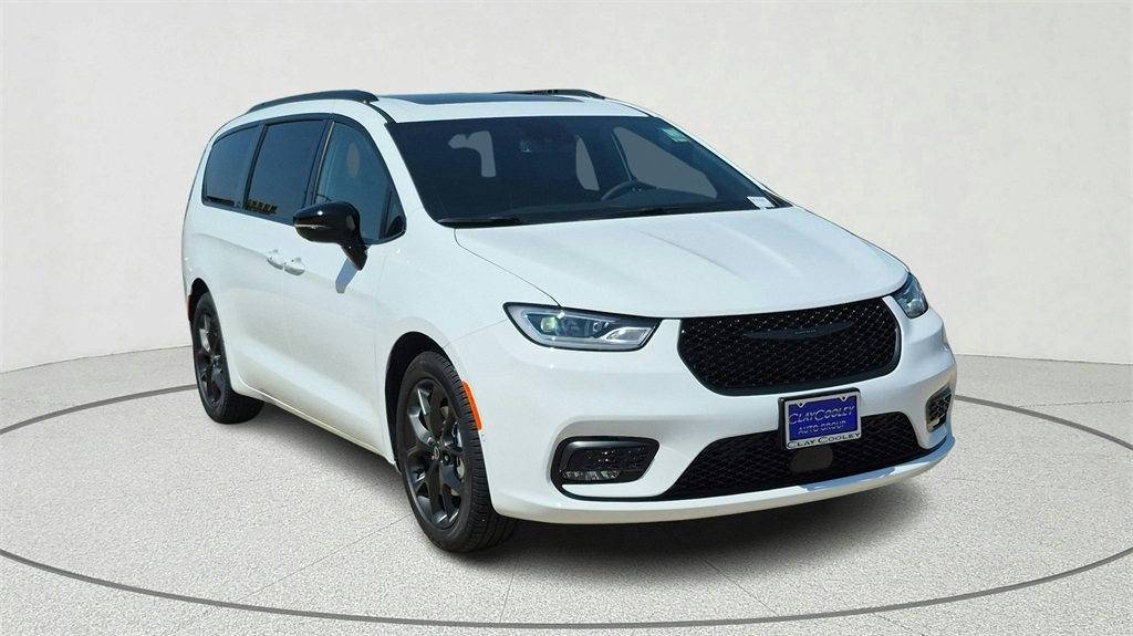 2026 Chrysler Pacifica