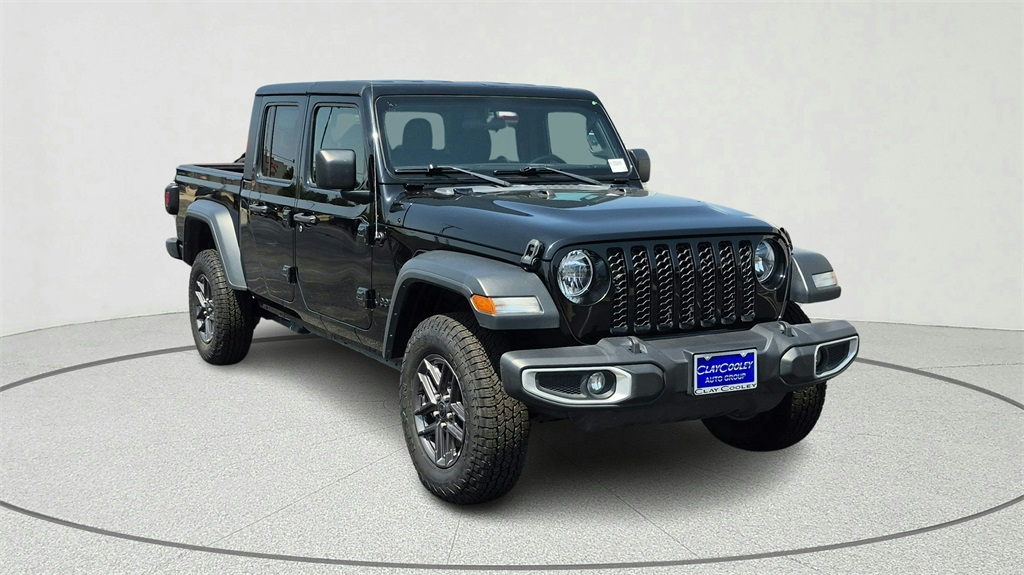 2023 Jeep Gladiator