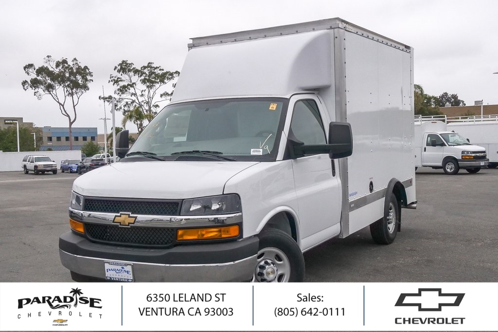 2025 Chevrolet Express Commercial Cutaway