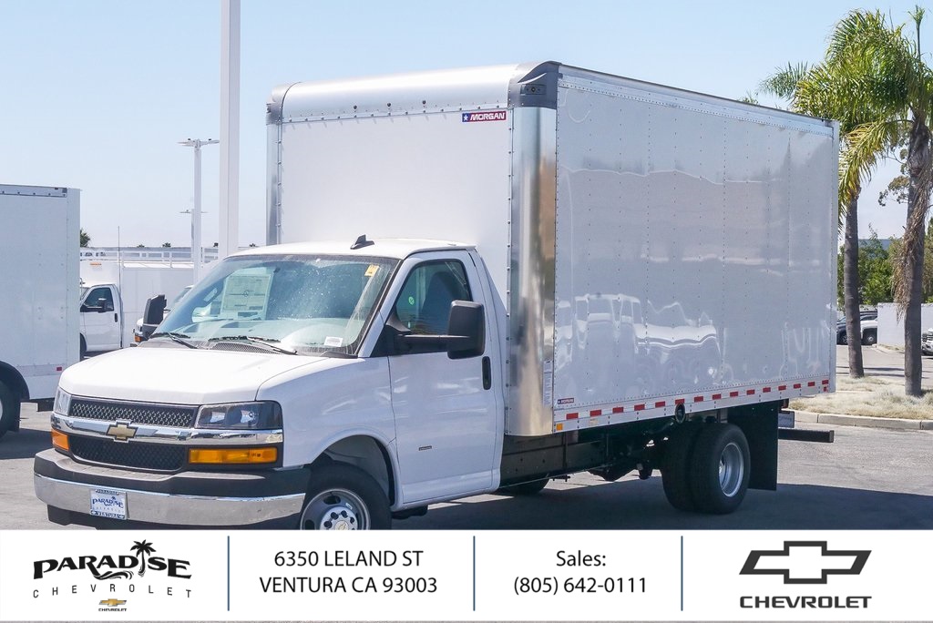 2025 Chevrolet Express Commercial Cutaway