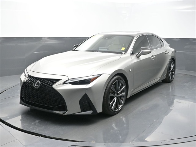 2022 Lexus IS