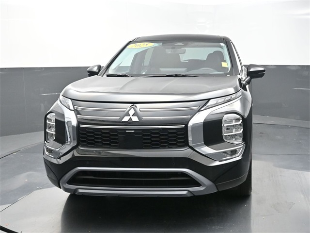 2025 Mitsubishi Outlander