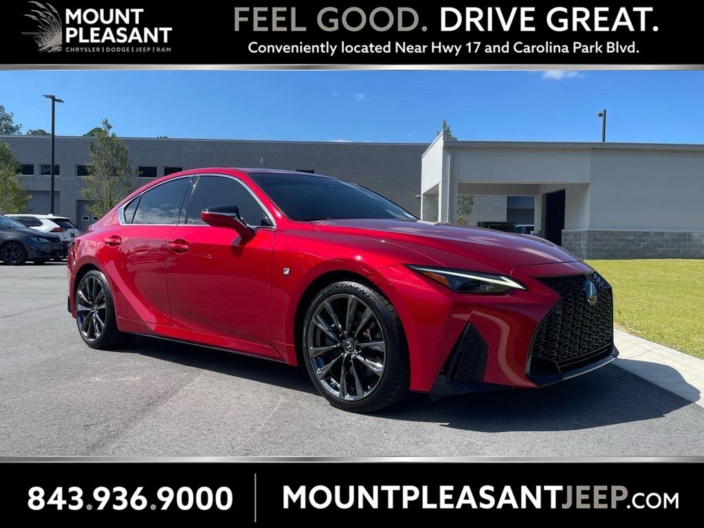 2022 Lexus IS
