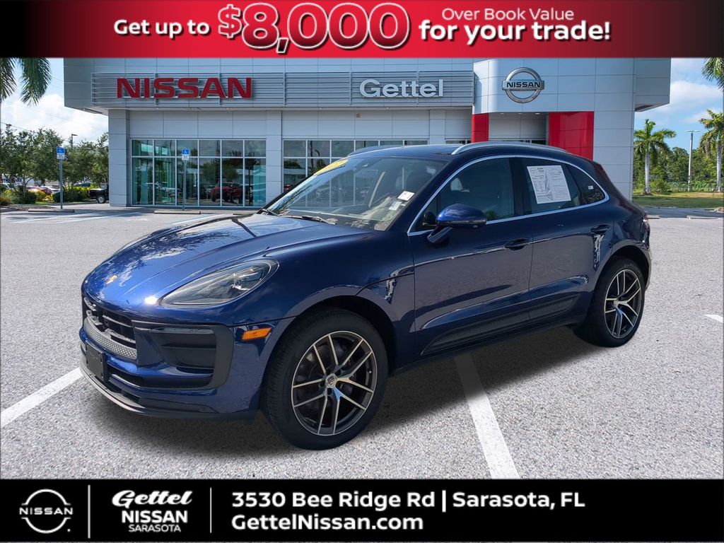 2022 Porsche Macan