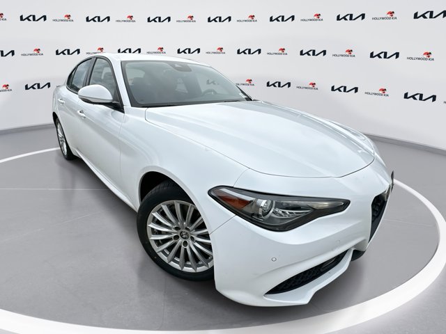 2022 Alfa Romeo Giulia