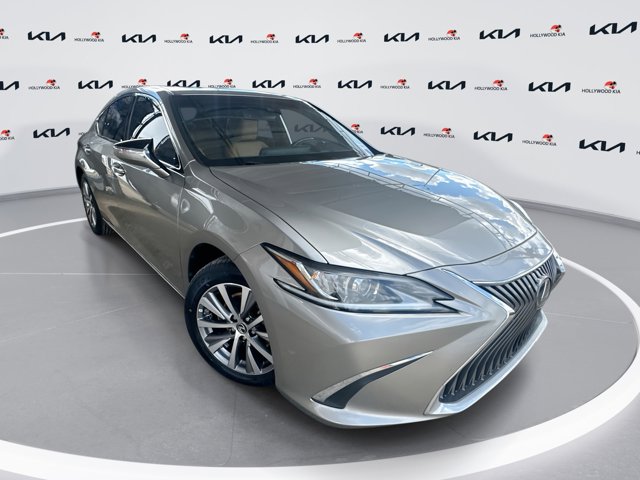2021 Lexus ES