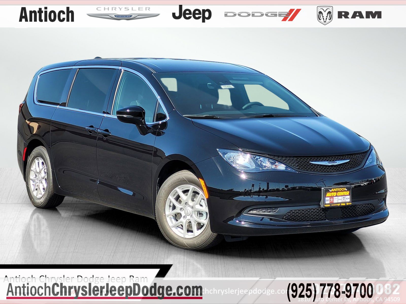 2026 Chrysler Voyager