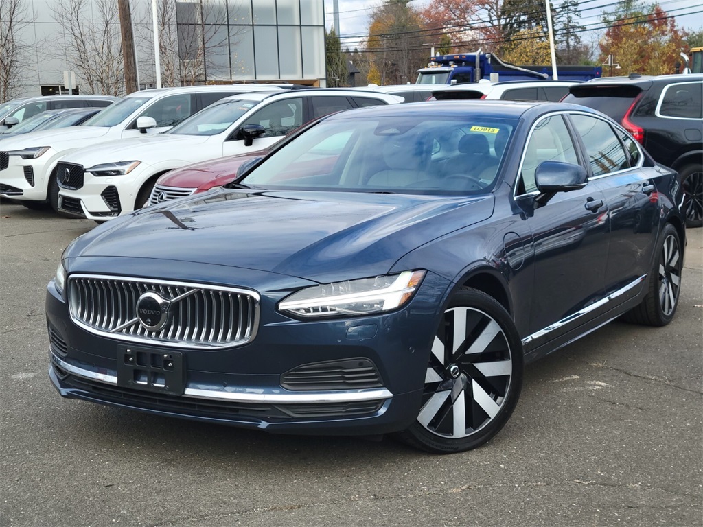 2024 Volvo S90 Recharge Plug-in Hybrid