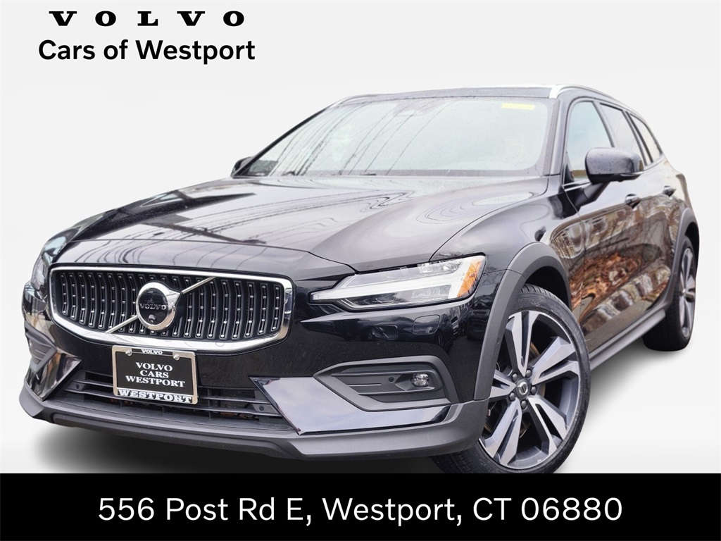 2025 Volvo V60 Cross Country