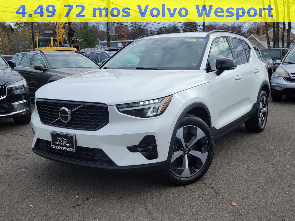 2023 Volvo XC40