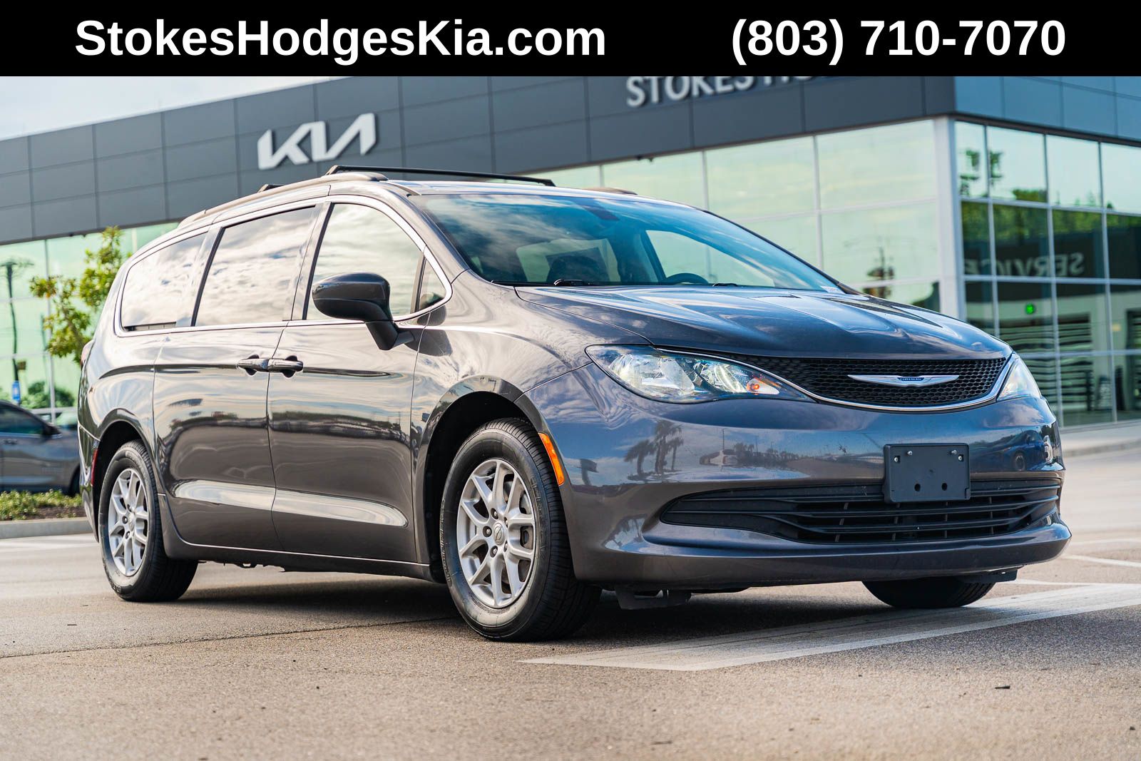 2020 Chrysler Voyager