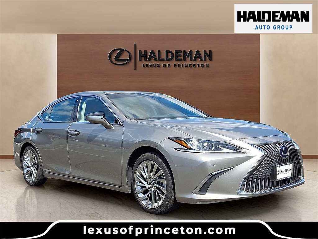 2019 Lexus ES