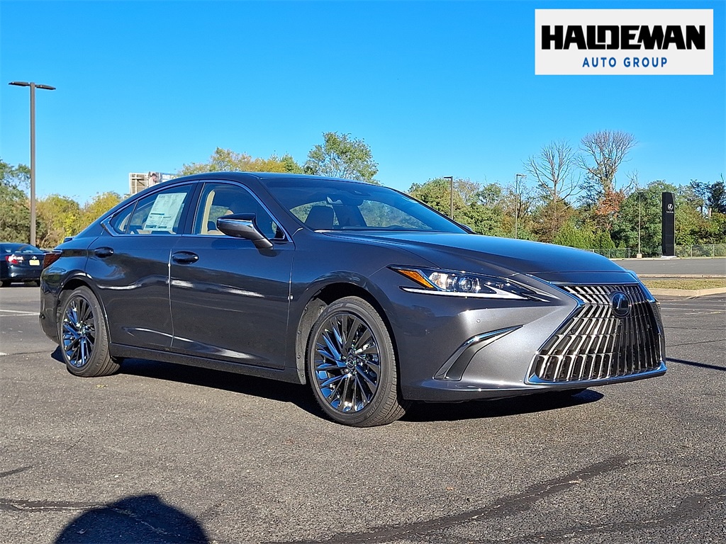 2025 Lexus ES