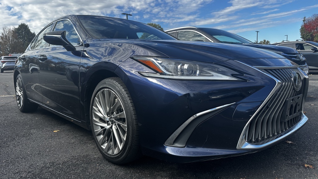 2019 Lexus ES