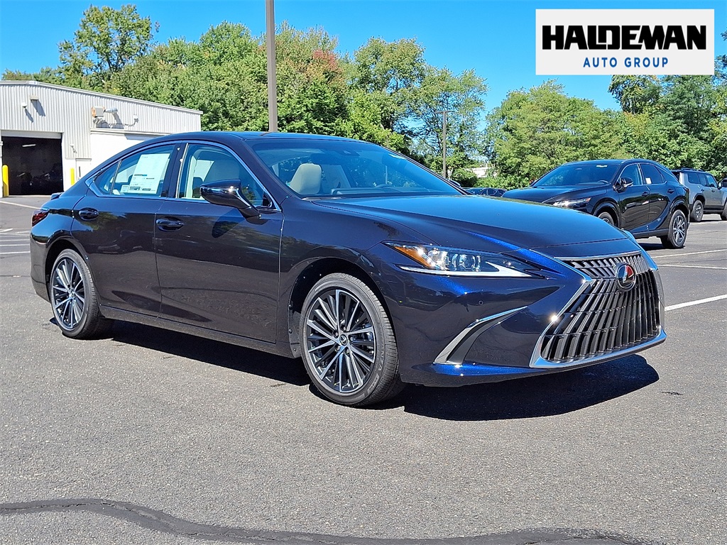 2025 Lexus ES