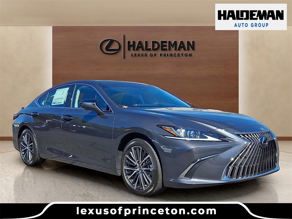 2025 Lexus ES
