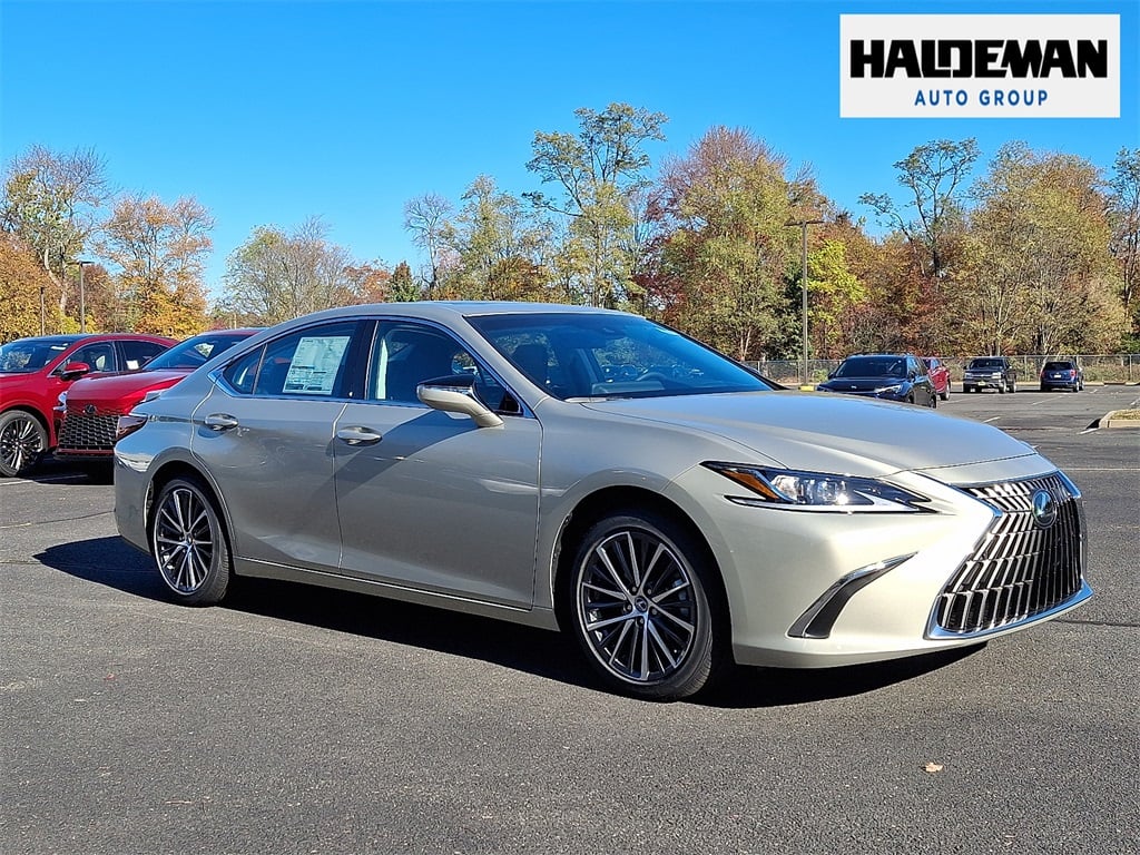 2025 Lexus ES