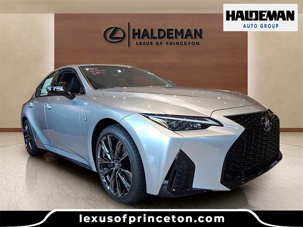 2025 Lexus IS
