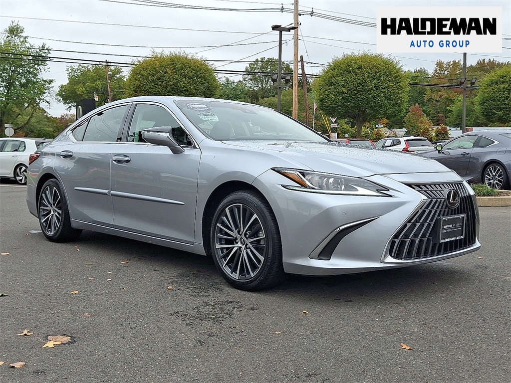 2023 Lexus ES