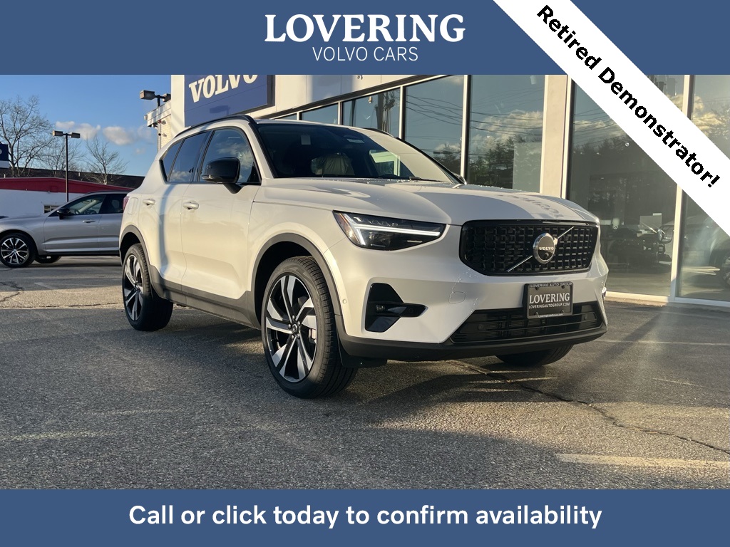 2025 Volvo XC40