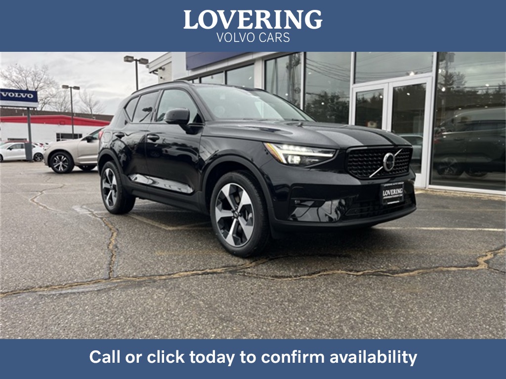 2025 Volvo XC40