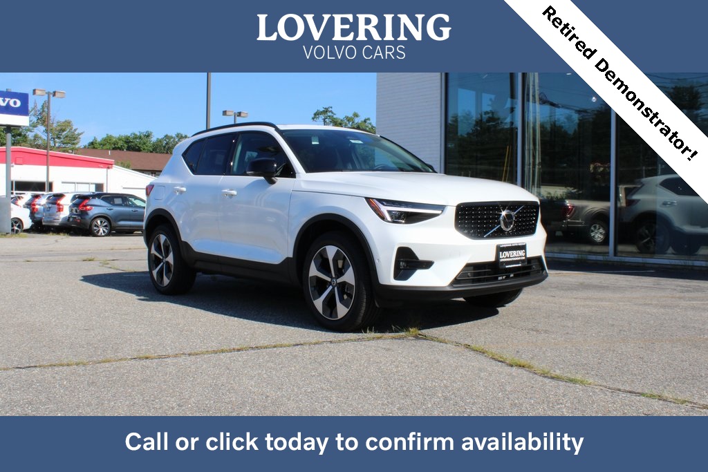 2025 Volvo XC40