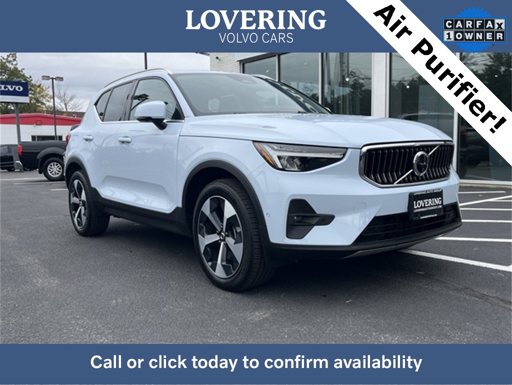 2025 Volvo XC40