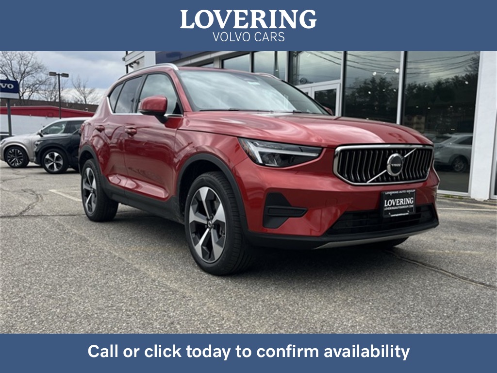 2025 Volvo XC40