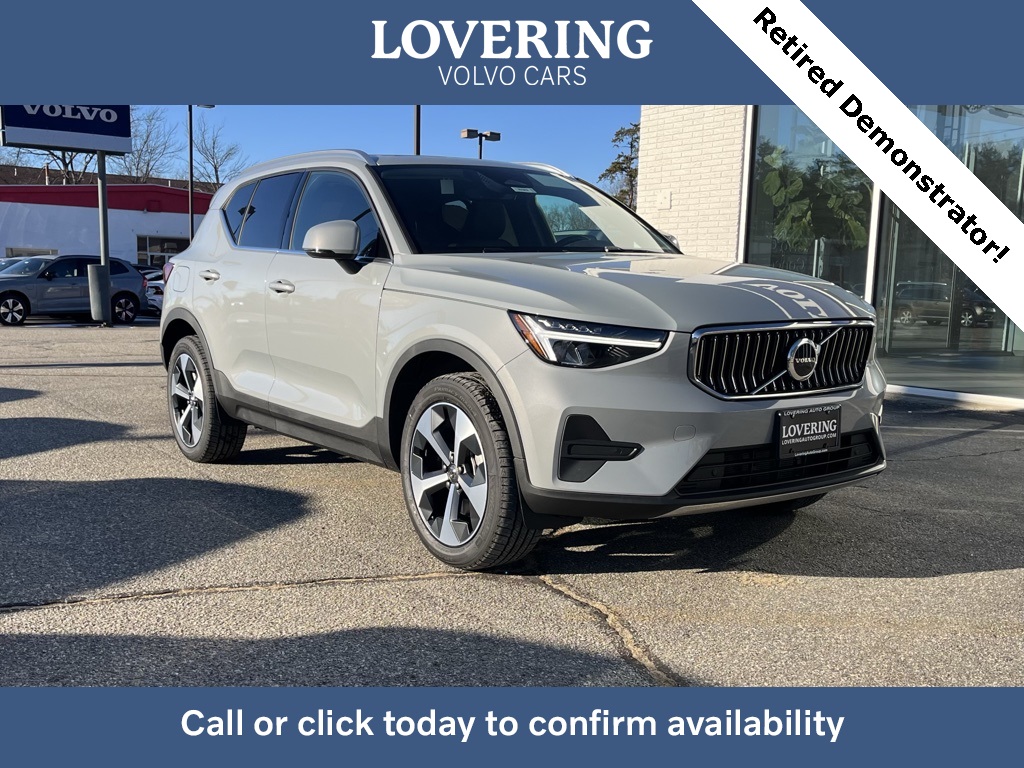 2025 Volvo XC40