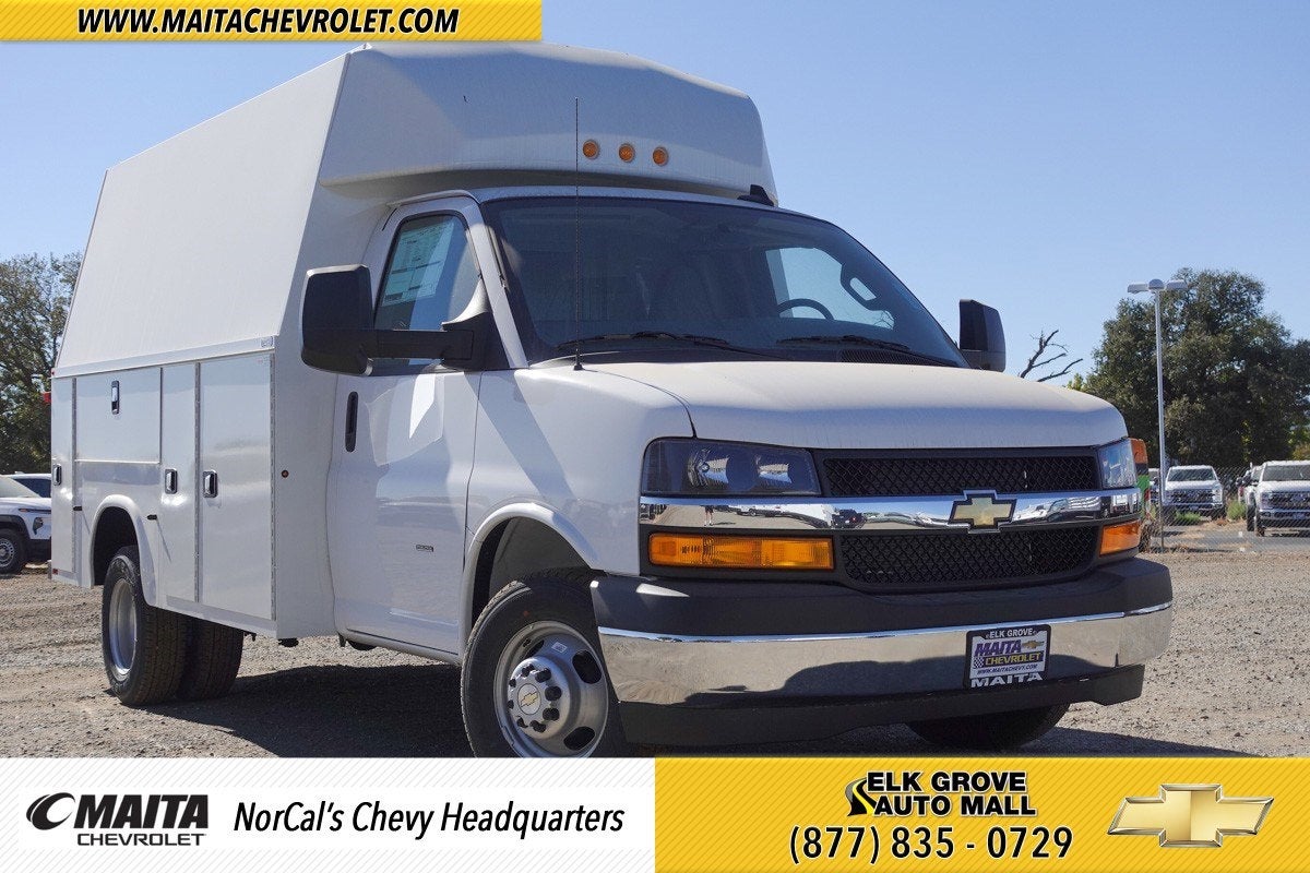 2024 Chevrolet Express Commercial Cutaway