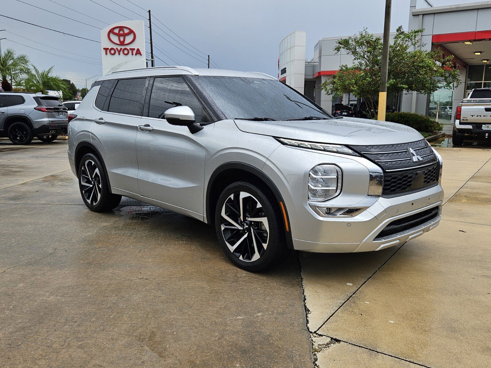 2022 Mitsubishi Outlander
