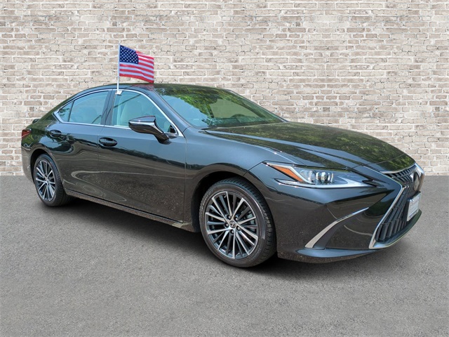 2022 Lexus ES