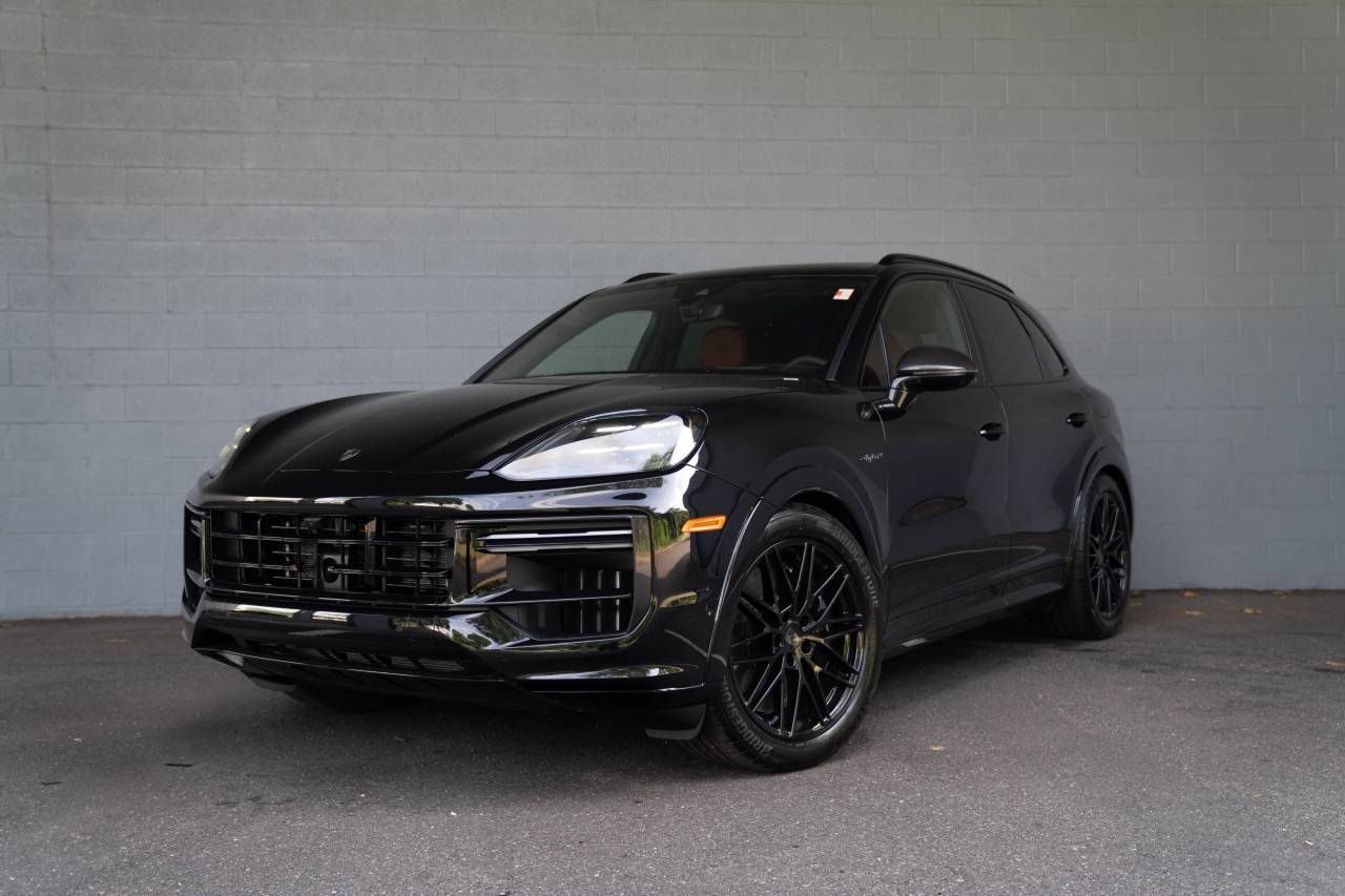 2025 Porsche Cayenne Turbo
