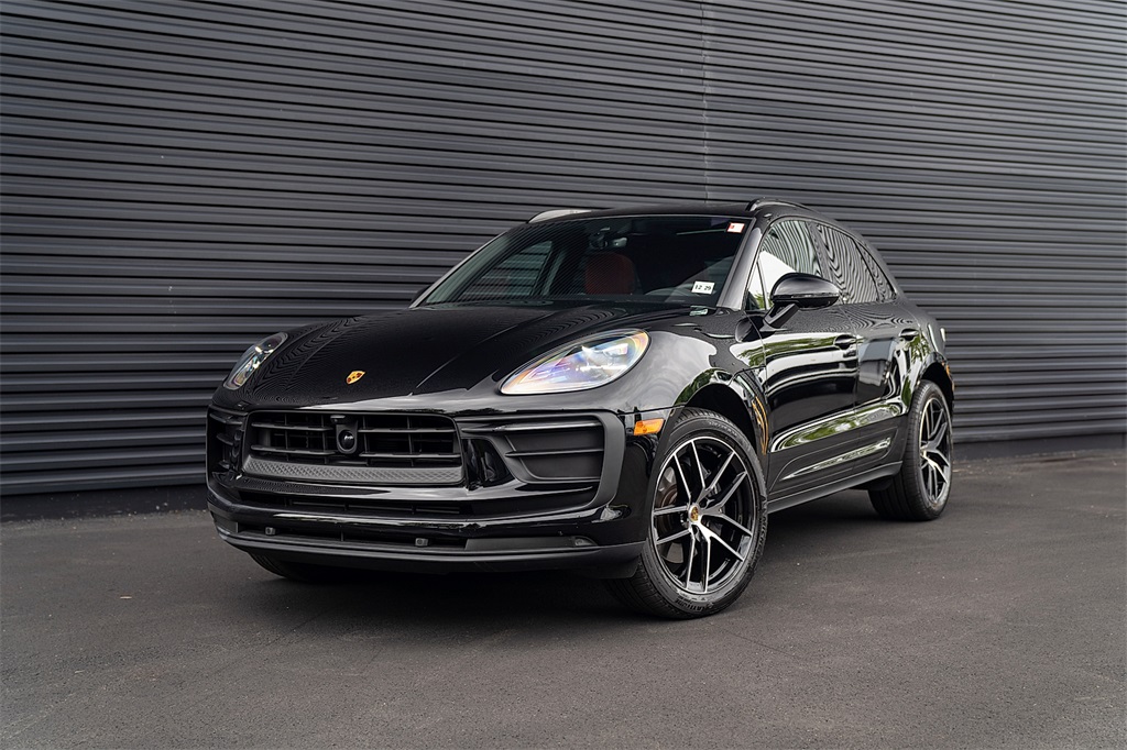 2025 Porsche Macan