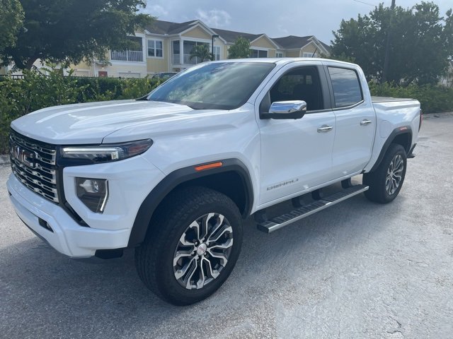 2025 GMC Canyon 4WD Denali