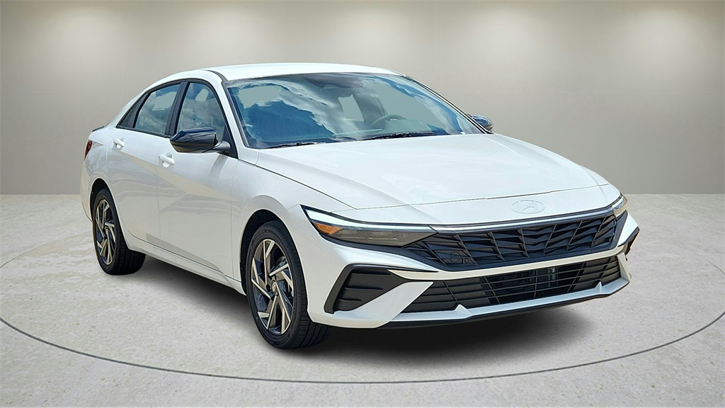 2025 Hyundai Elantra Hybrid