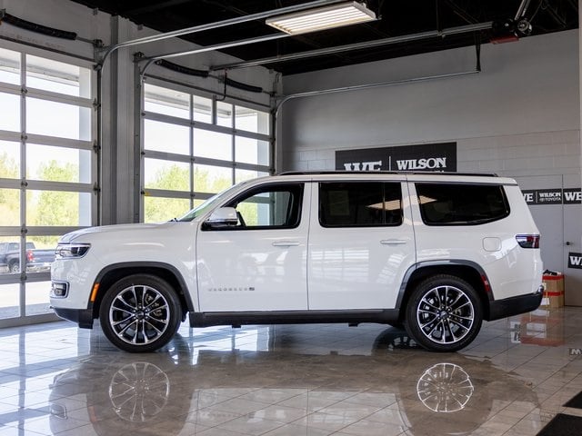 2022 Jeep Wagoneer