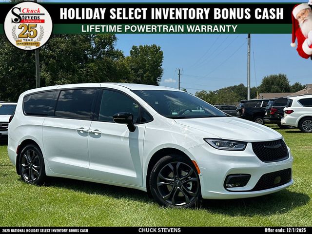 2026 Chrysler Pacifica