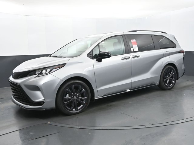 2025 Toyota Sienna XSE 7-Passenger