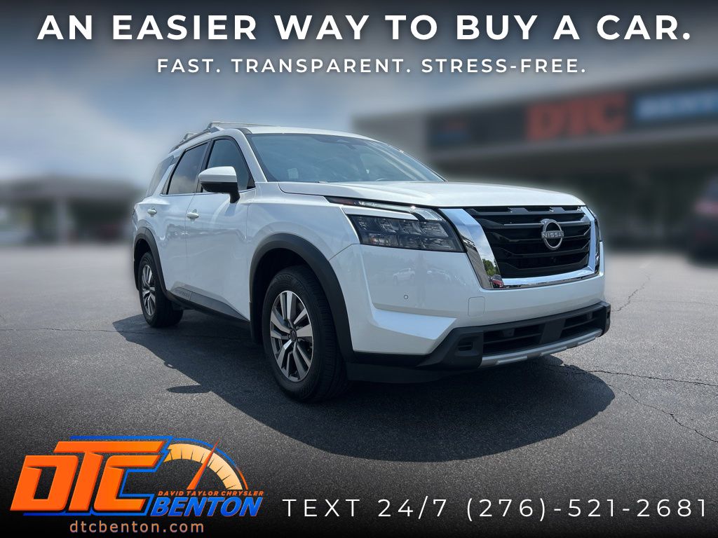 2025 Nissan Pathfinder SL
