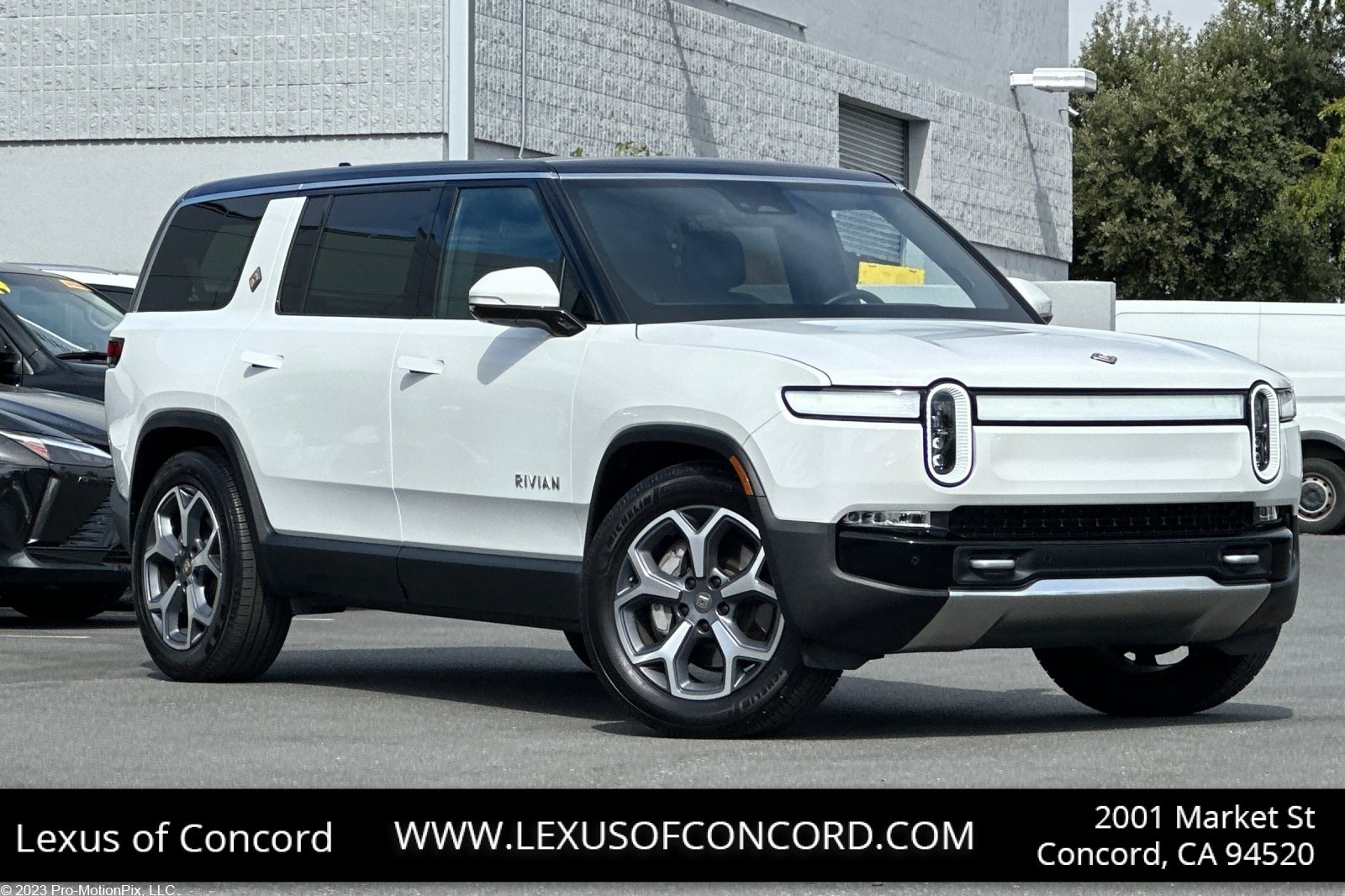 2024 Rivian R1s