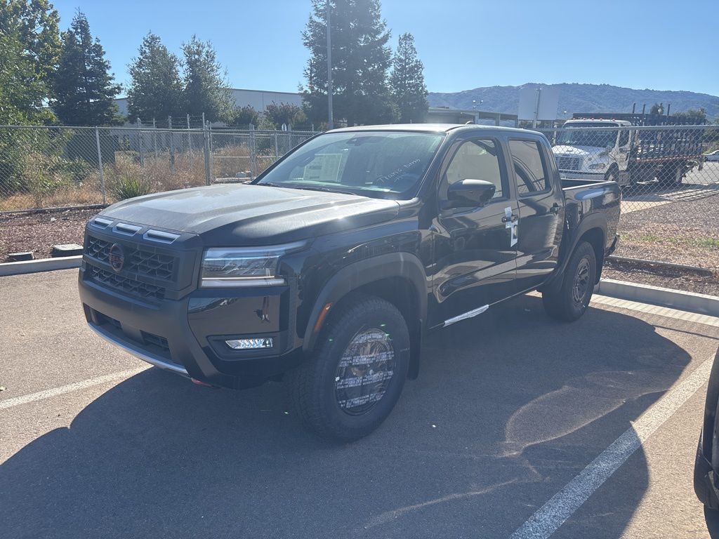 2025 Nissan Frontier