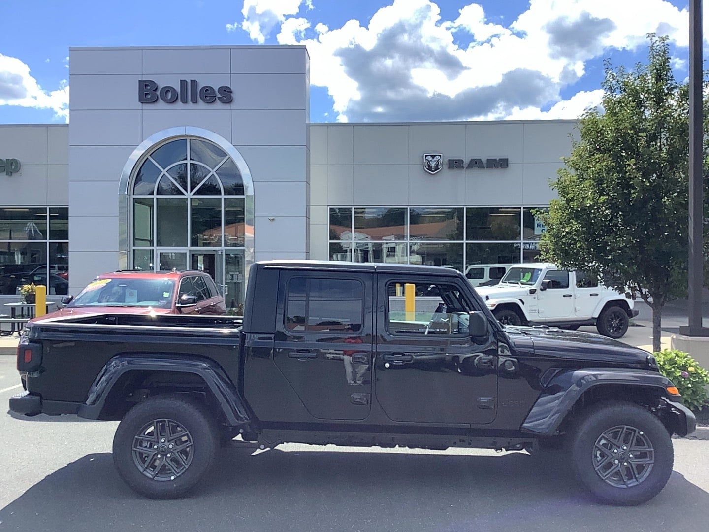 2025 Jeep Gladiator