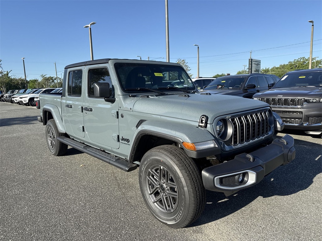 2025 Jeep Gladiator