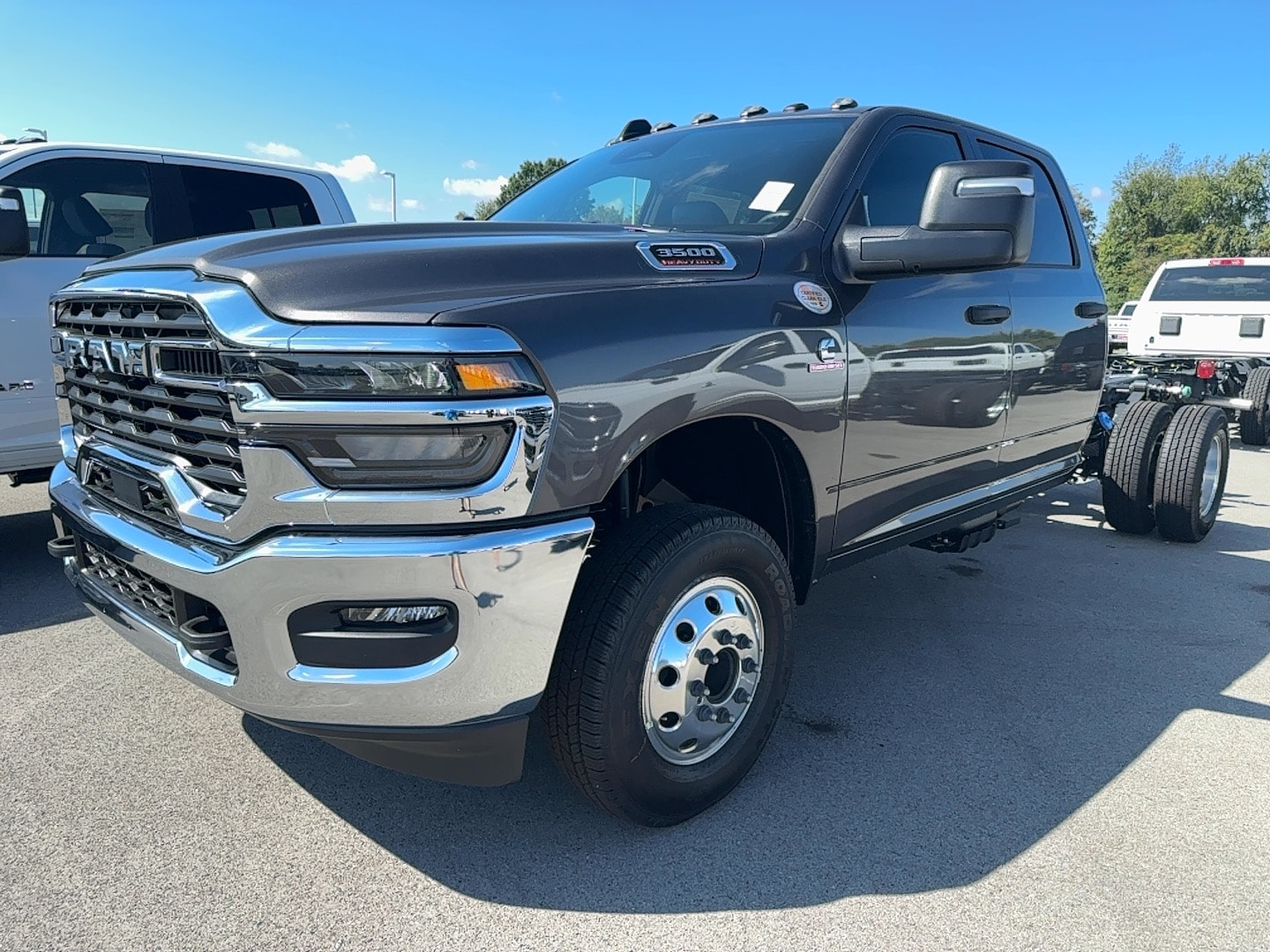 2026 Ram 3500 Chassis Cab TRADESMAN CREW   4X2 60' CA