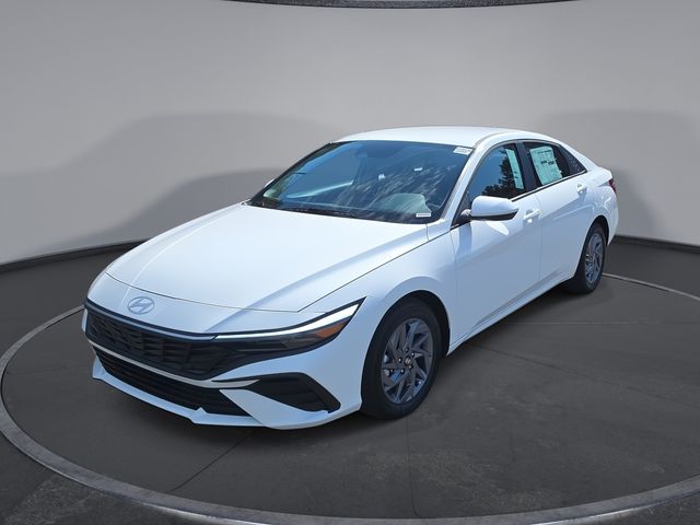 2025 Hyundai Elantra Hybrid