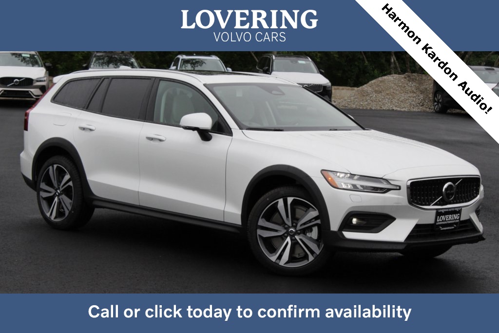 2025 Volvo V60 Cross Country