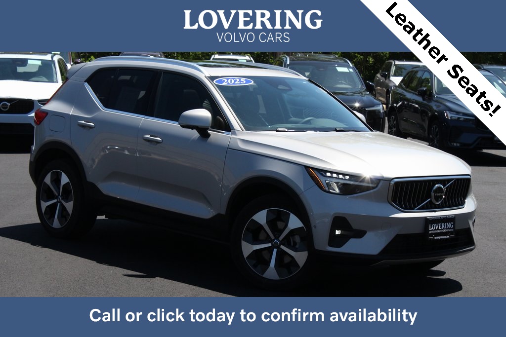 2025 Volvo XC40